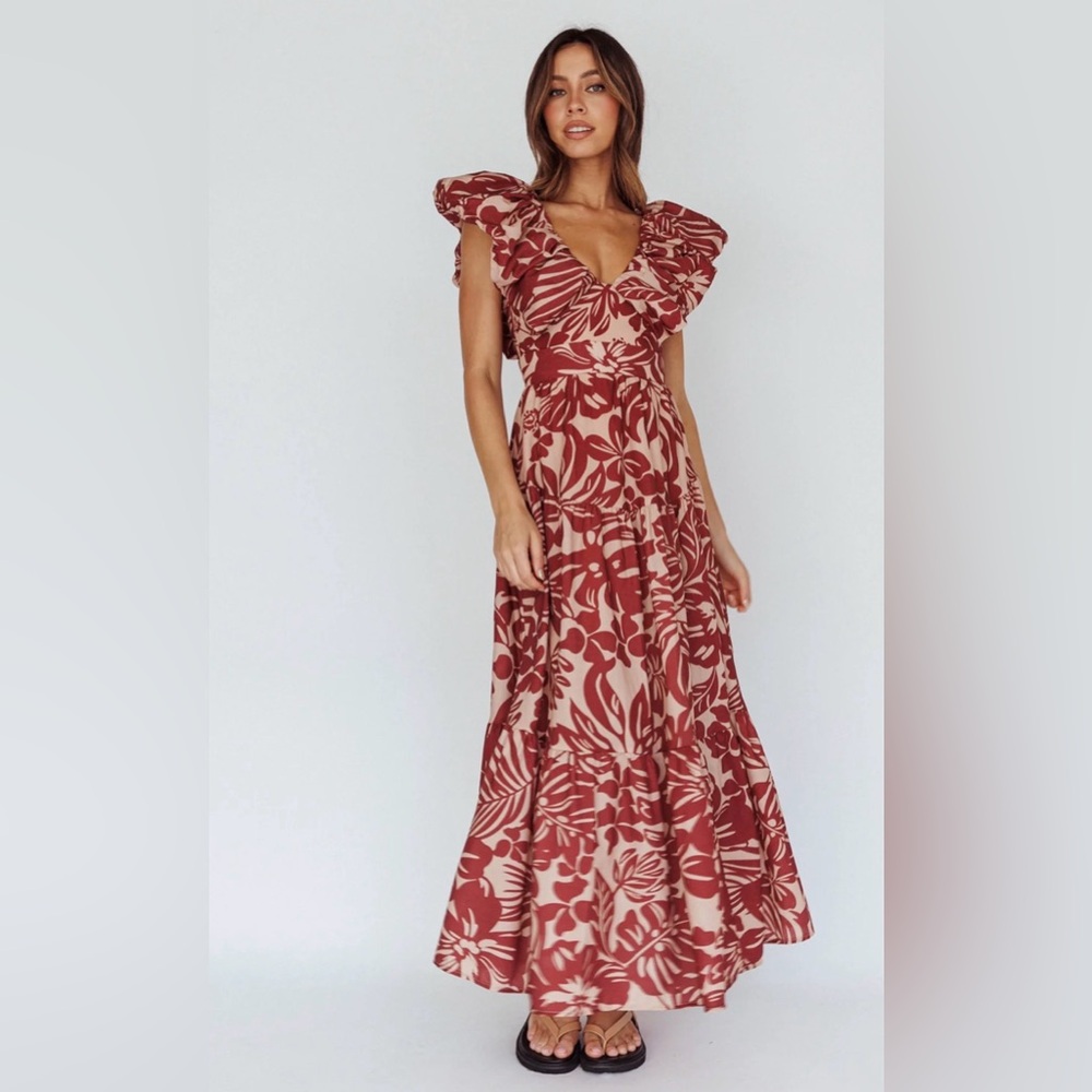 NWTS Selfie Leslie Kahlo Puffed Ruffle Neckline Maxi Dress Print Flame Small